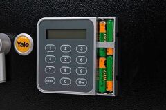 Yale YLG/200/DB2 Elektronik Şifreli ve Anahtarlı Ev ve Otel Tipi Çelik Kasa (Laptop Tipi)
