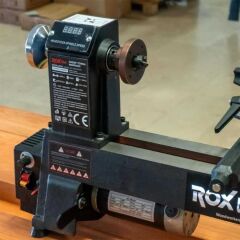 ROX WOOD 0179 Devir Ayarlı Ahşap Torna Makinesi 750 W | Elektronik Hız Kontrol & Dört Çeneli Ayna